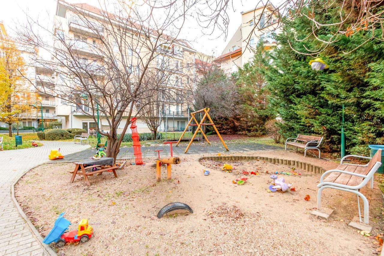 Tranquil With Free Parking And Garden Connection In The Downtown Apartamento *