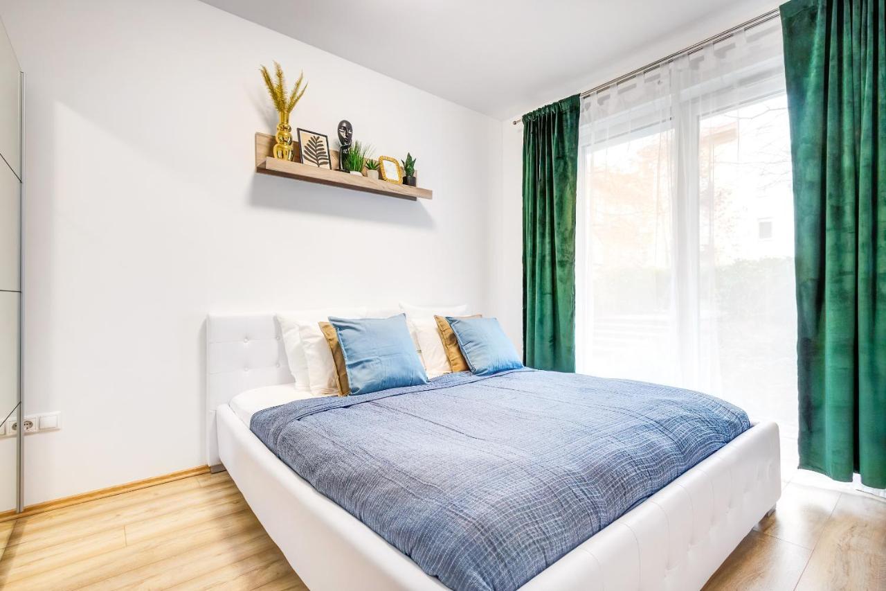 Tranquil With Free Parking And Garden Connection In The Downtown Apartment Budapest