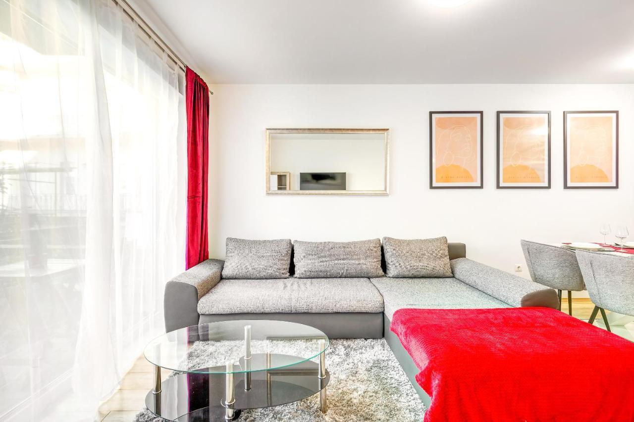 Tranquil With Free Parking And Garden Connection In The Downtown Apartment Budapest